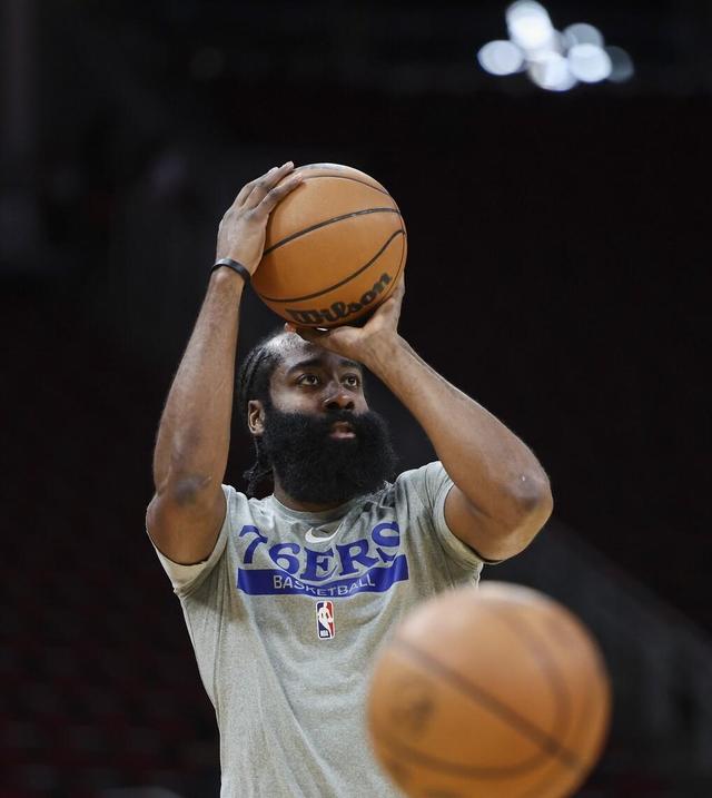 哈登惊艳全场,冲击季后赛助攻爆棚,助攻爆棚逆转取胜!