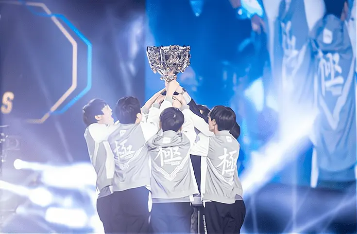 Rookie连续七场比赛得分超过问鼎冠军，MAD挑战极限！