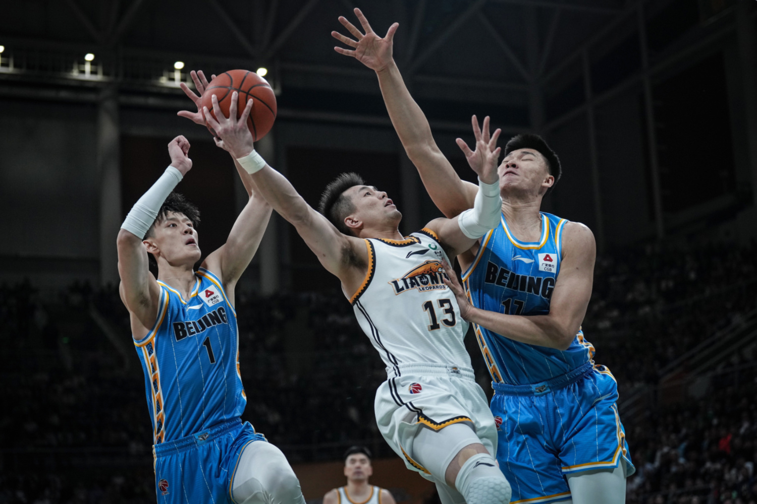郭艾伦状态火爆,NBA季后赛次回合对阵广州队,莱比锡力争连胜 郭艾伦状态火爆,NBA季后赛次回合对阵广州队,莱比锡力争连胜